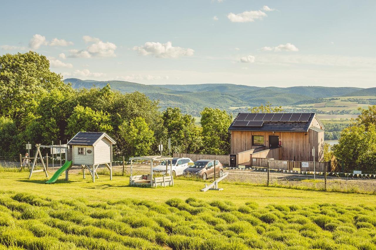 Natura Hill - Butik Szobak Es Etterem Zebegény